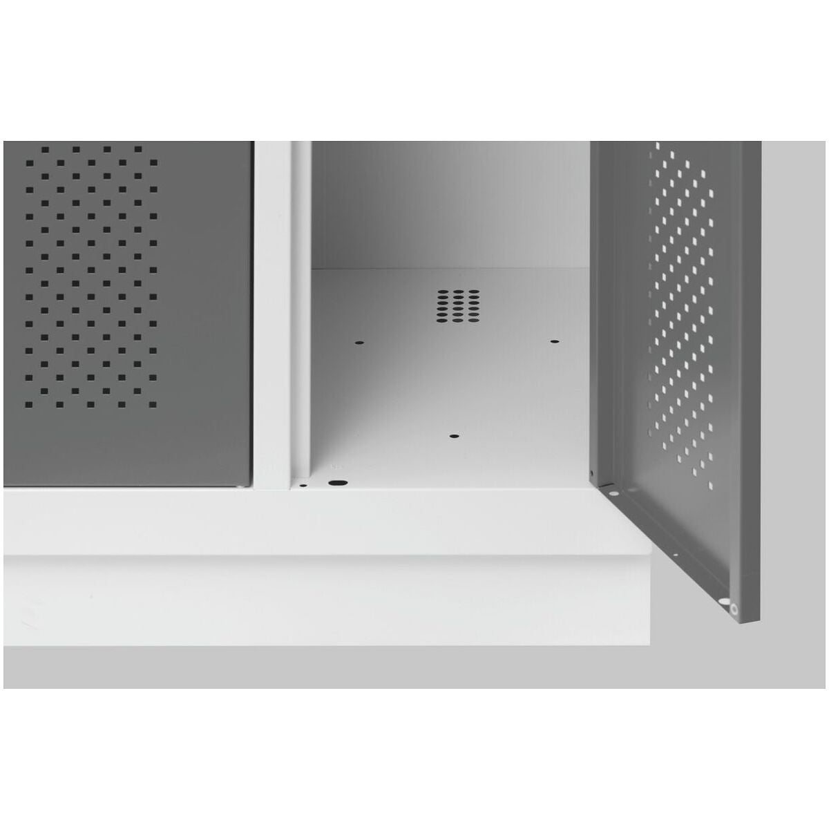 Klädskåp med sockel och DOM cylinderlås 3