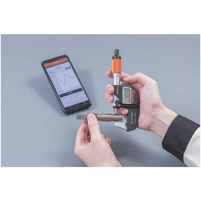 Digital bygelmikrometer med datautgång 0-25 mm