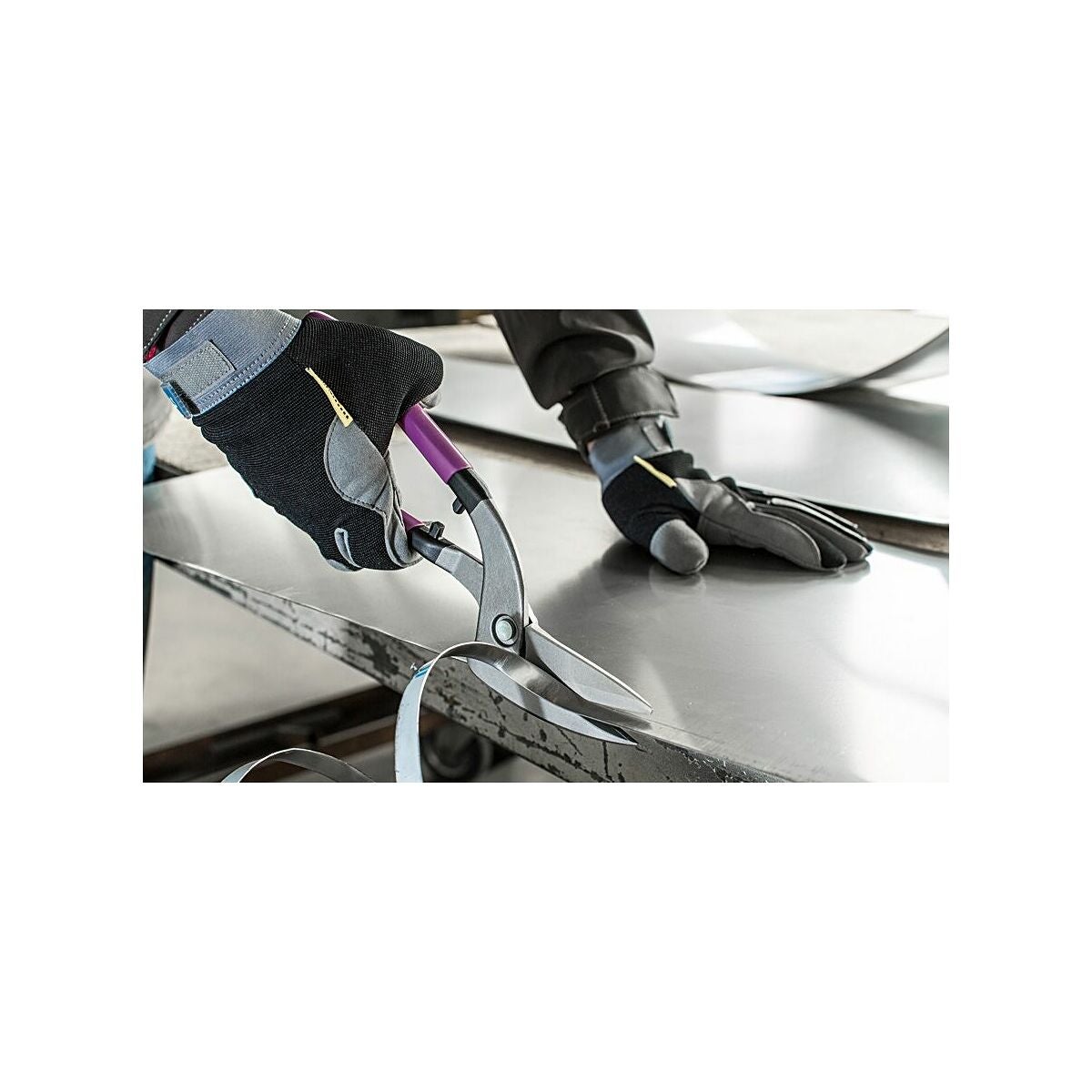 Takplåtsax med skär av snabbstål 350 mm