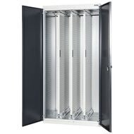 Vertikalskåp med perforerad panel, bredd 40G med dörrar helt av plåt