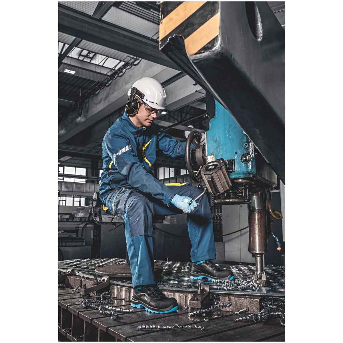 Halvsko svart/blå uvex 2 xenova, S2 47